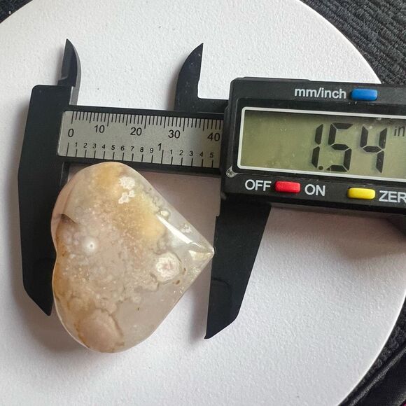 Flower Agate Heart Carving (#17)‎ - Picture 8 of 9